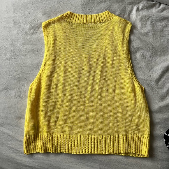 Vest - Picture 2 of 2